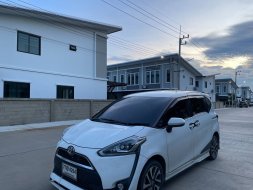 2018 Toyota Sienta 1.5 V รถเก๋ง 5 ประตู 